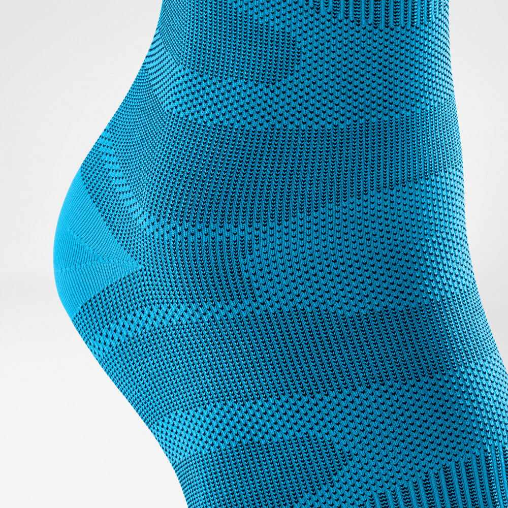 Detailansicht Gestrickverlaufe des rivera-farbenen Sportsleeves für das Sprunggelenk