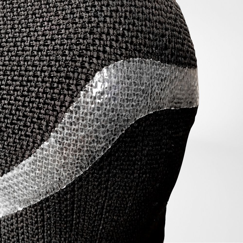 Kniebandage NBA schwarz Detail Grip Technology Silikonhaftband im inneren der schwarzen Sport Knee Support NBA