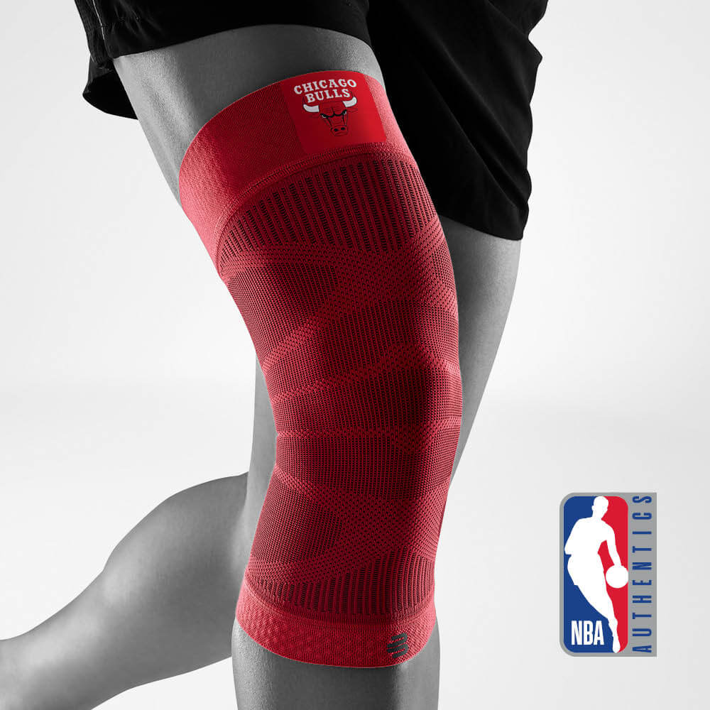 Komplettansicht Knee Sleeve NBA Chicago Bulls am stilisierten grauen Körper