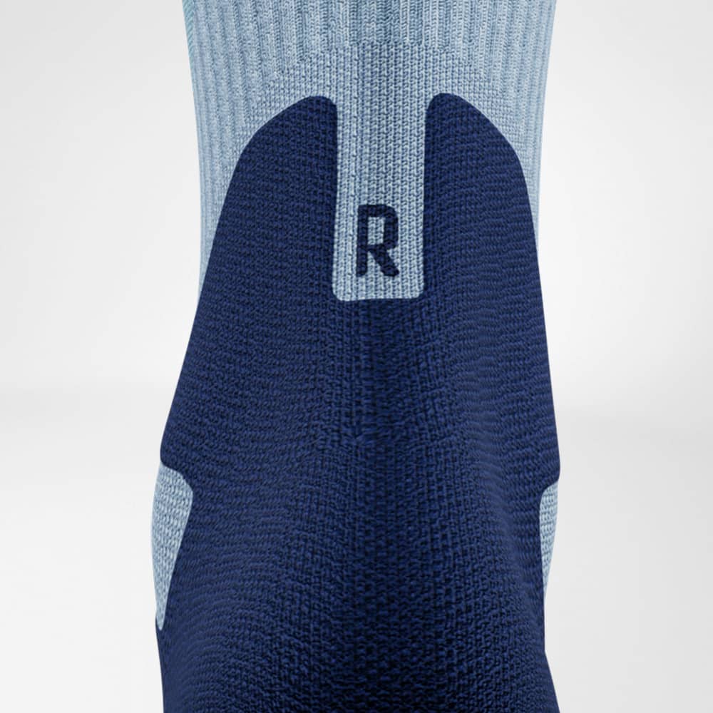 Merino-Wandersocken hellblau Detail Achilles Comfort Detailansicht des Achillessehenbereiches der Merino-Wandersocken in hellblau