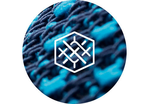 Leicht und klimaregulierend dank 3D-Airknit: Die Sports Knee Support Detail des Gewebes einer Sports Knee Support mit der stilisierten Zeichnung des 3D-Airknit-Icons